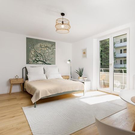 Design-Apartment In Linz Mit Netflix & Balkon المظهر الخارجي الصورة